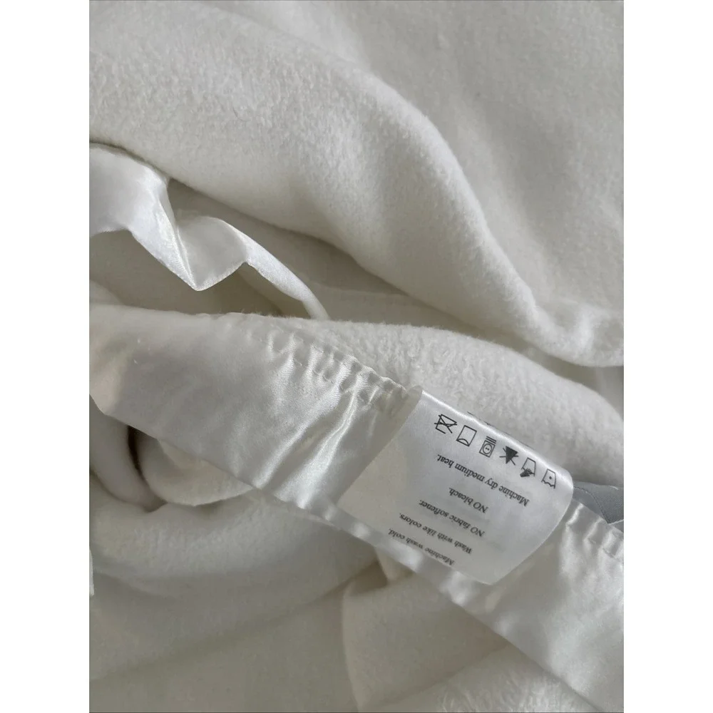 Cozy Earth Queen Bamboo oversize KING  Size Blanket White Natural‎ LOOK - Picture 5 of 11